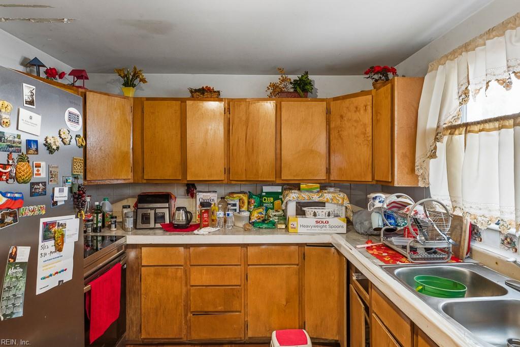 4879 Windermere Ave Property Photo 8