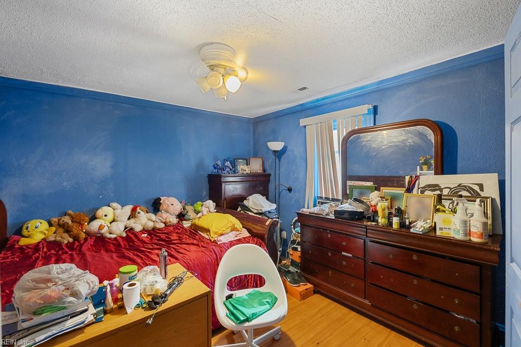 4879 Windermere Ave Property Photo 13