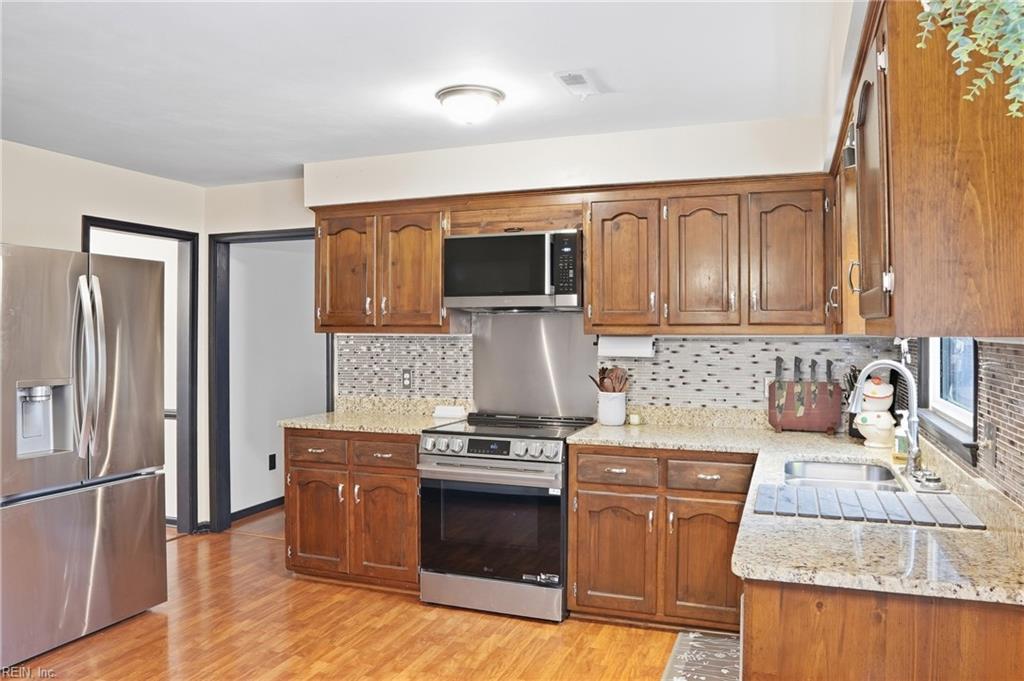 908 Levee Ct Property Photo 10