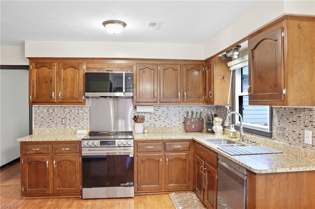 908 Levee Ct Property Photo 11