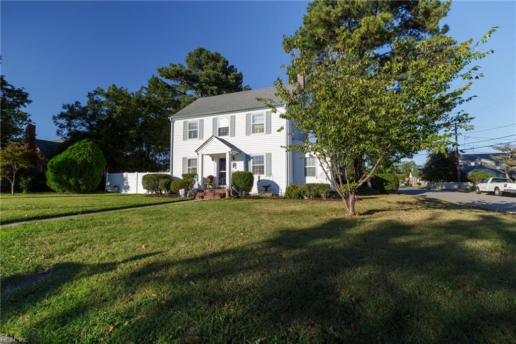 500 Sussex Dr Property Photo 3