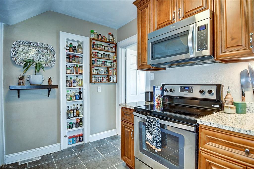 500 Sussex Dr Property Photo 20