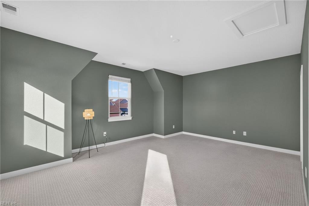 938 Olmstead St Property Photo 15