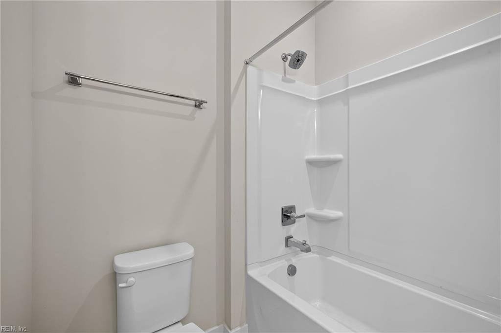 938 Olmstead St Property Photo 33