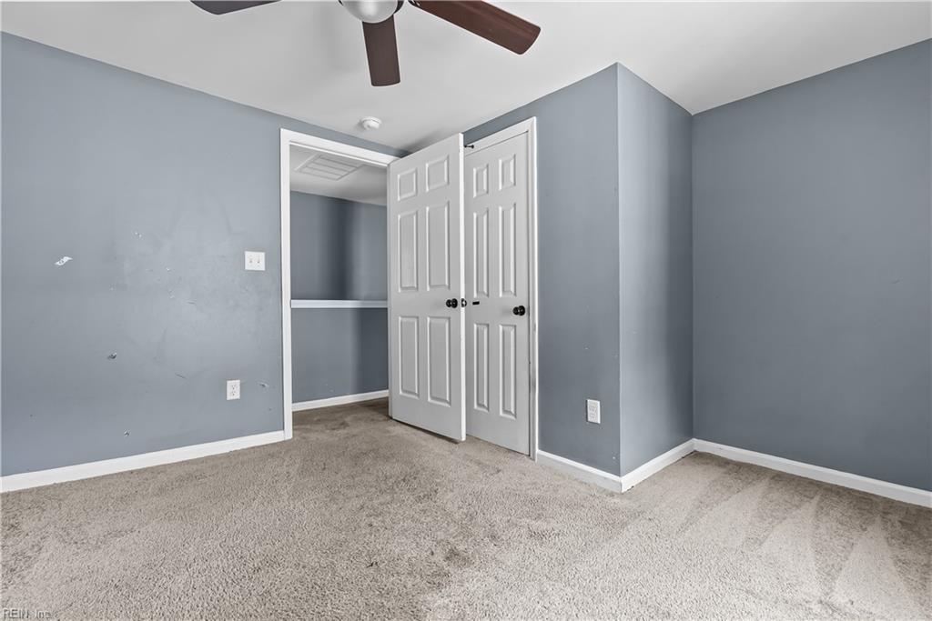 206 Oak St Property Photo 3