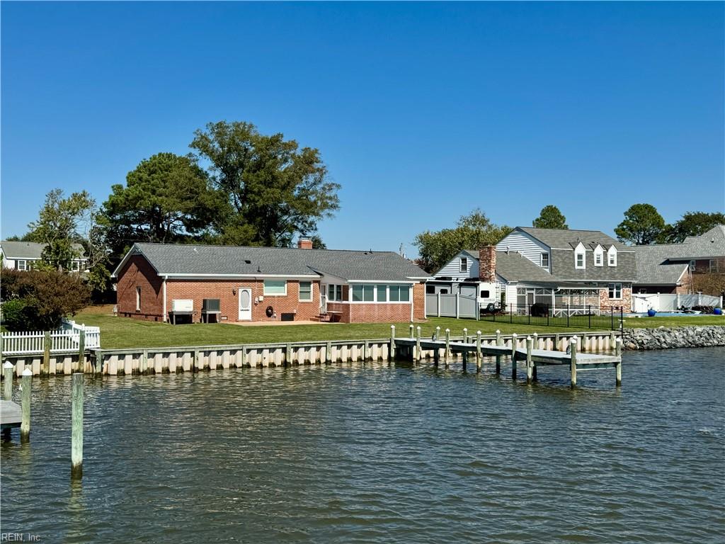 10 Riverview Dr Property Photo 4