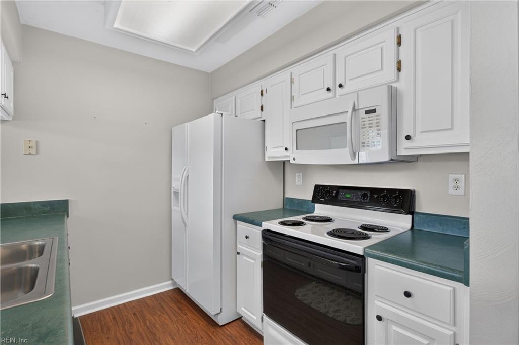 2112 Willow Point Arch Property Photo 11