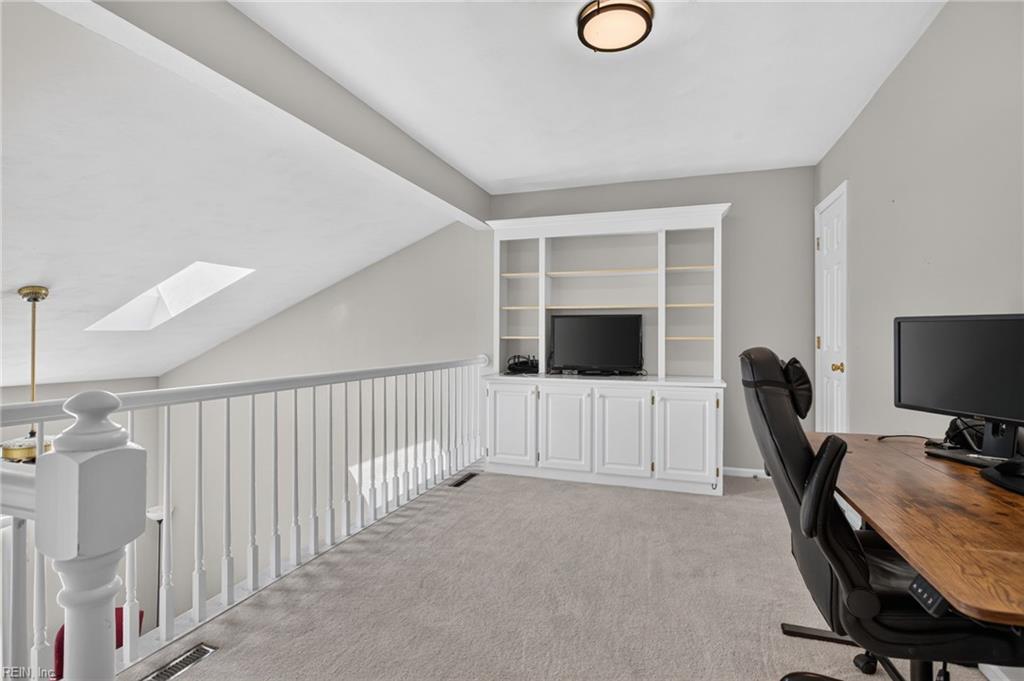 2112 Willow Point Arch Property Photo 14