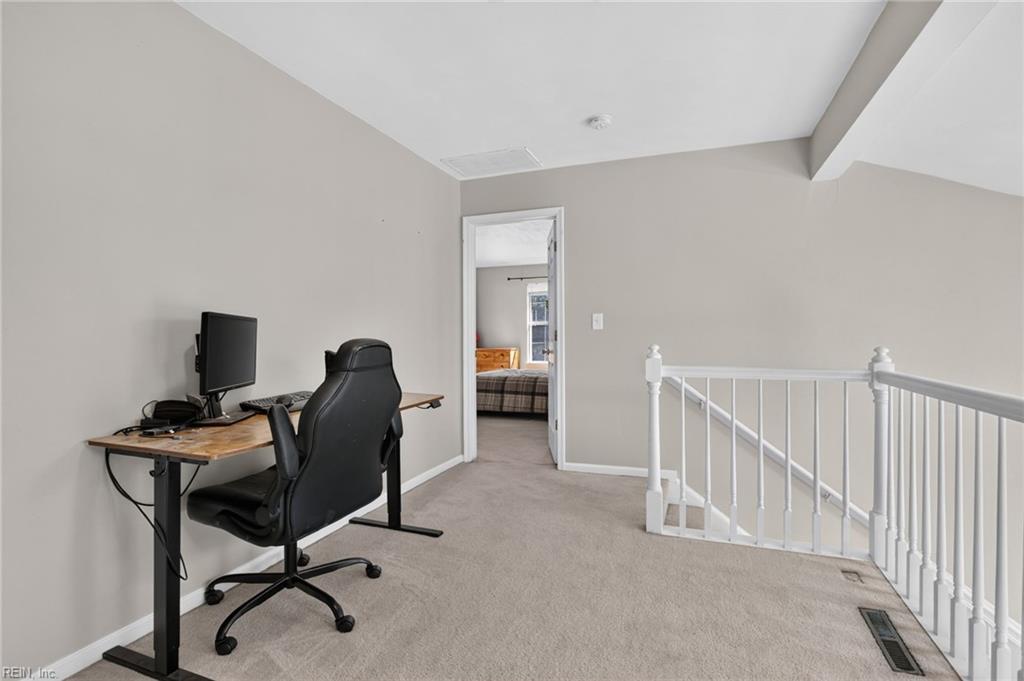 2112 Willow Point Arch Property Photo 15