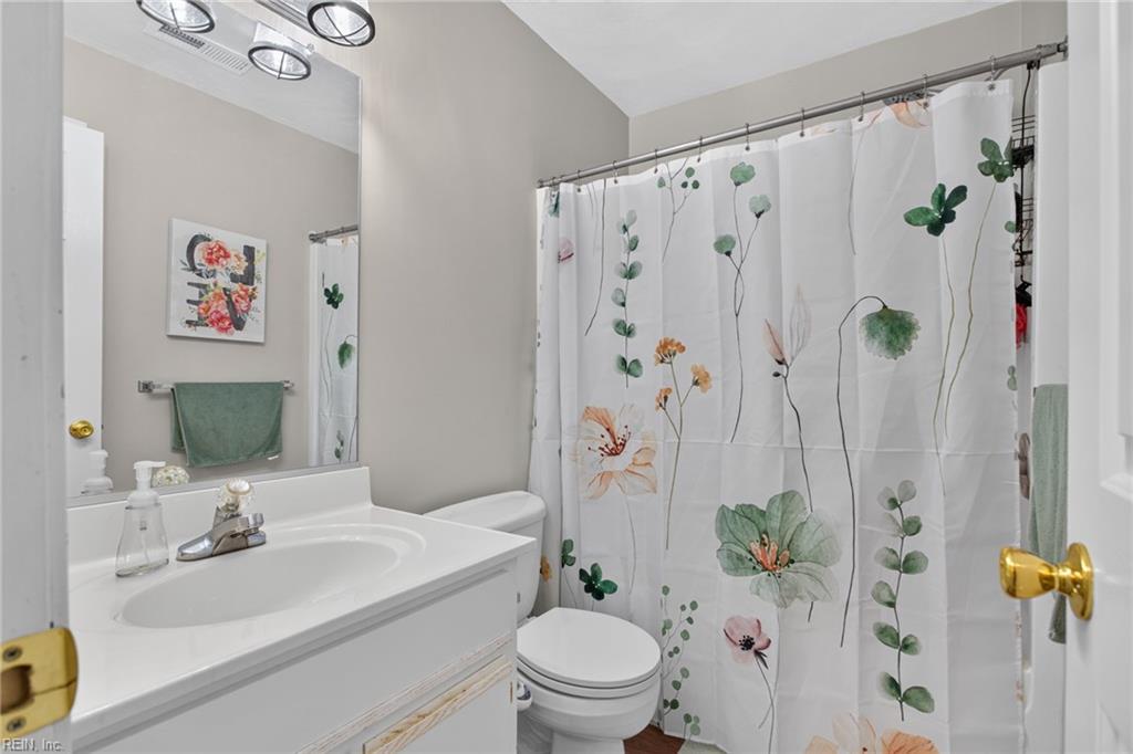 2112 Willow Point Arch Property Photo 16