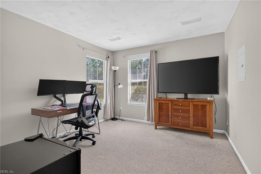 2112 Willow Point Arch Property Photo 17