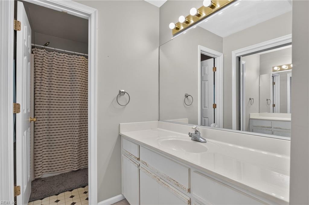 2112 Willow Point Arch Property Photo 22