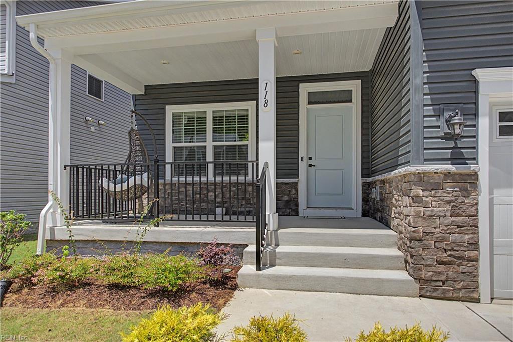 118 Oxford Rn Property Photo 2