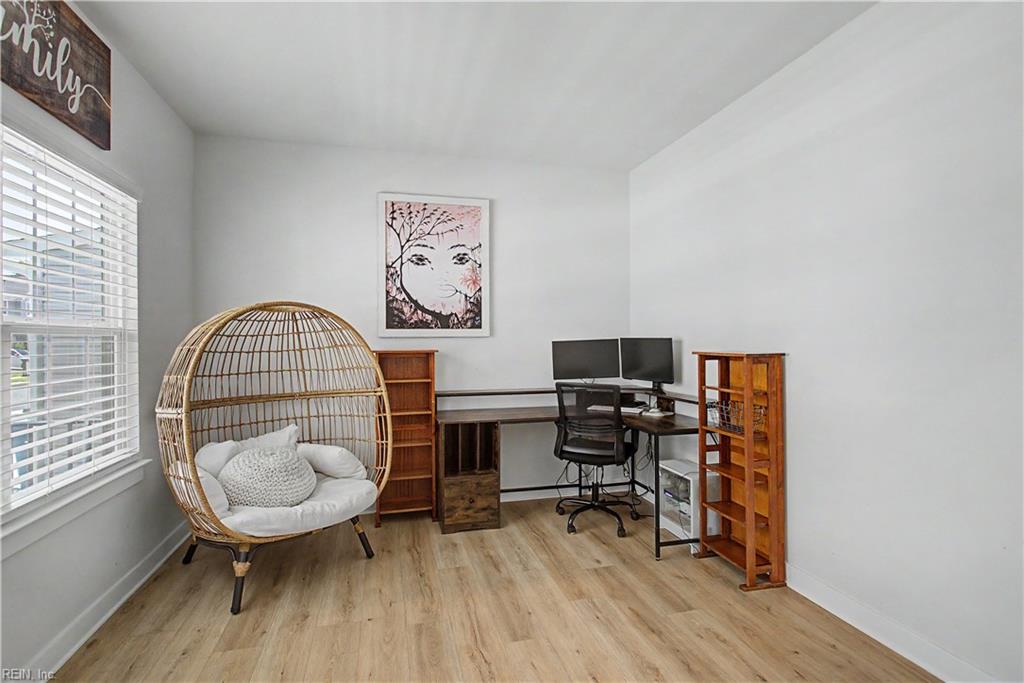 118 Oxford Rn Property Photo 4