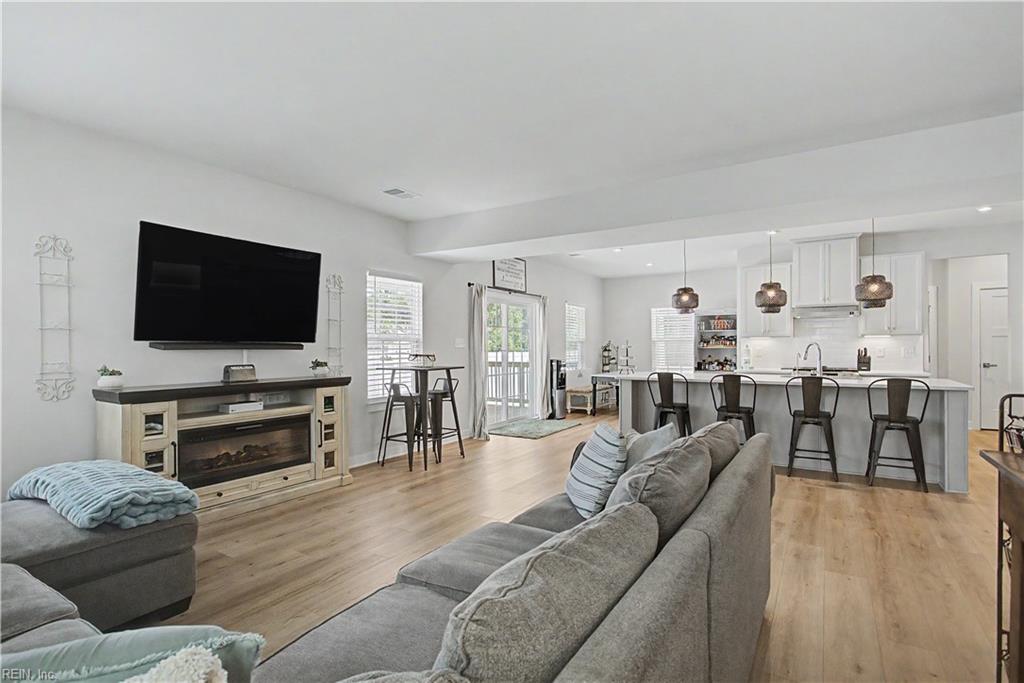 118 Oxford Rn Property Photo 7