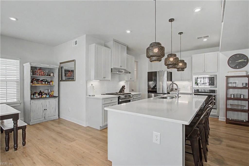 118 Oxford Rn Property Photo 8