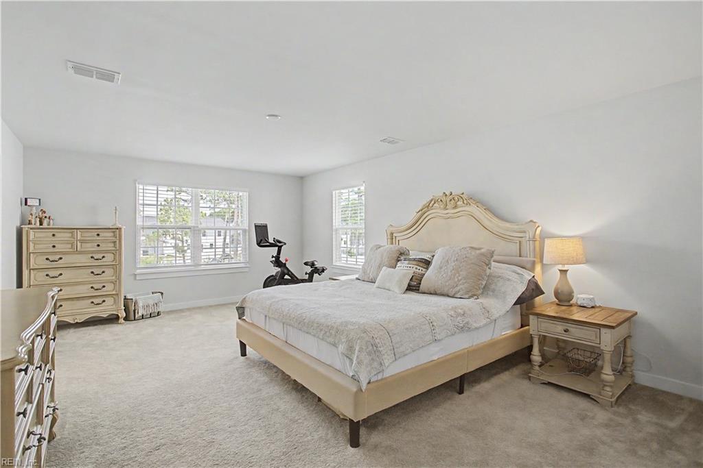 118 Oxford Rn Property Photo 16