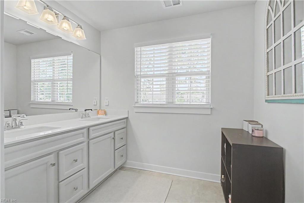 118 Oxford Rn Property Photo 18