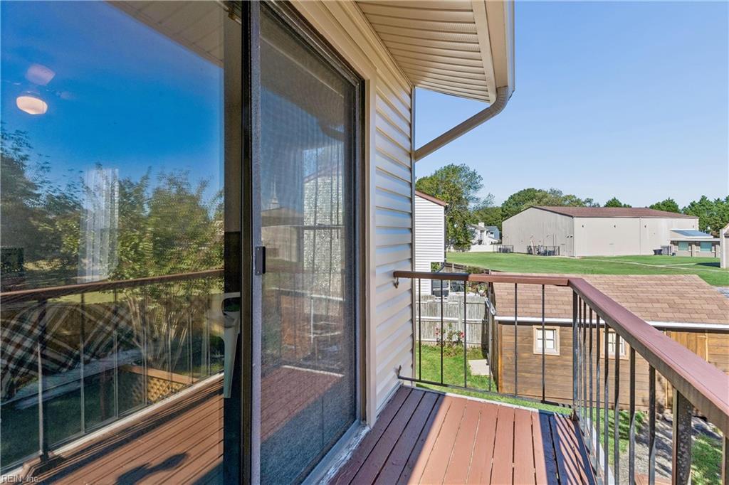 1745 Lake Christopher Dr Property Photo 38