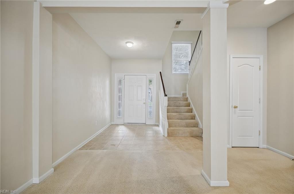 604 Old Fields Arch Property Photo 5