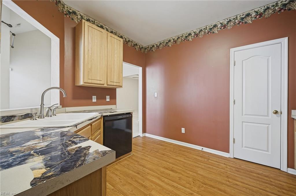 604 Old Fields Arch Property Photo 12