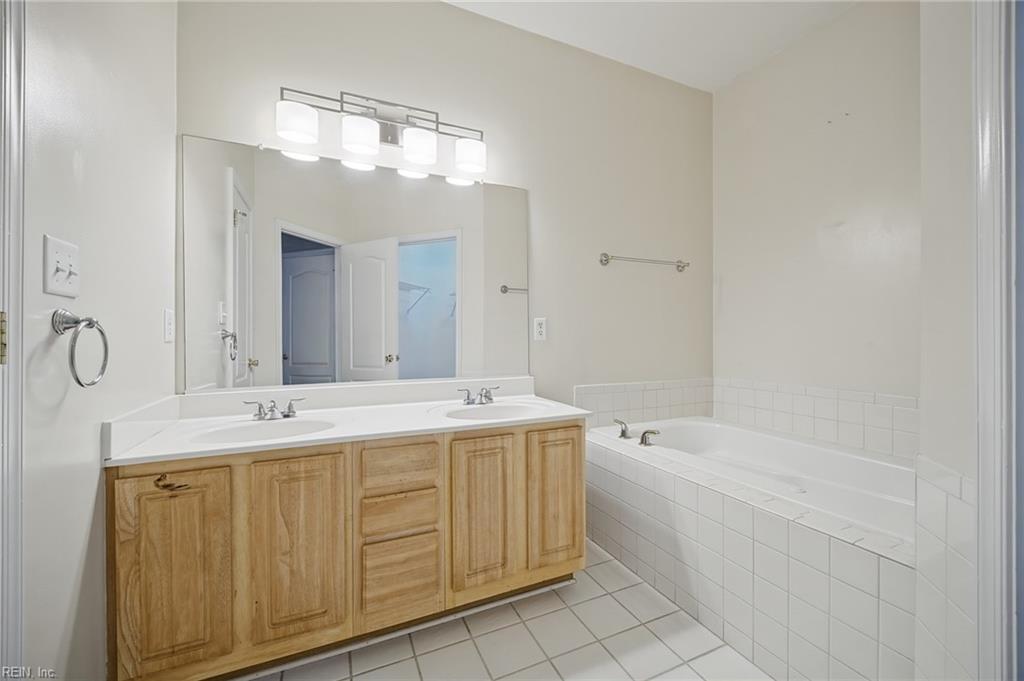604 Old Fields Arch Property Photo 28