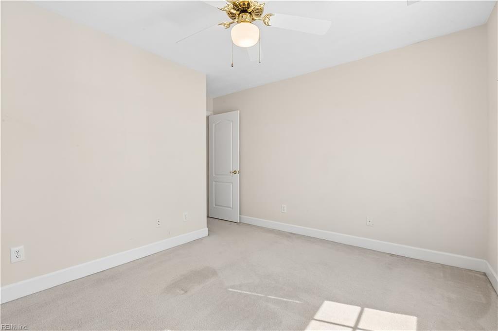 304 Barrington Ln Property Photo 31