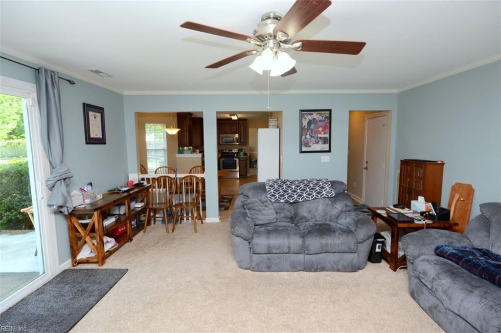 315 S Monterey Dr Property Photo 7