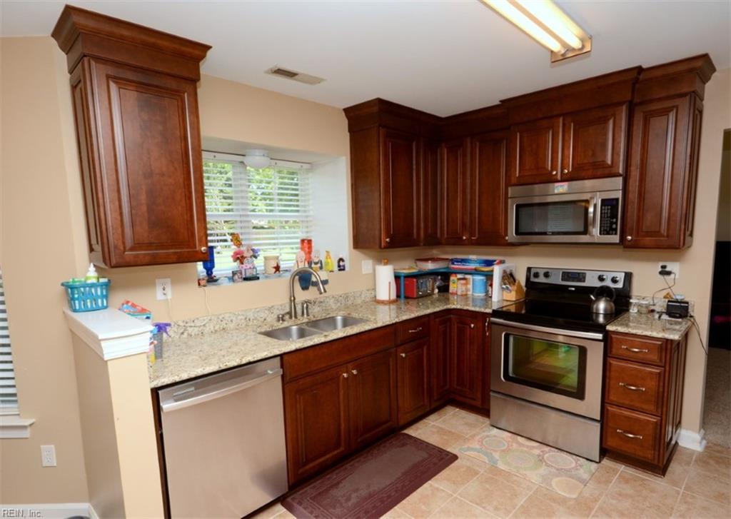 315 S Monterey Dr Property Photo 8