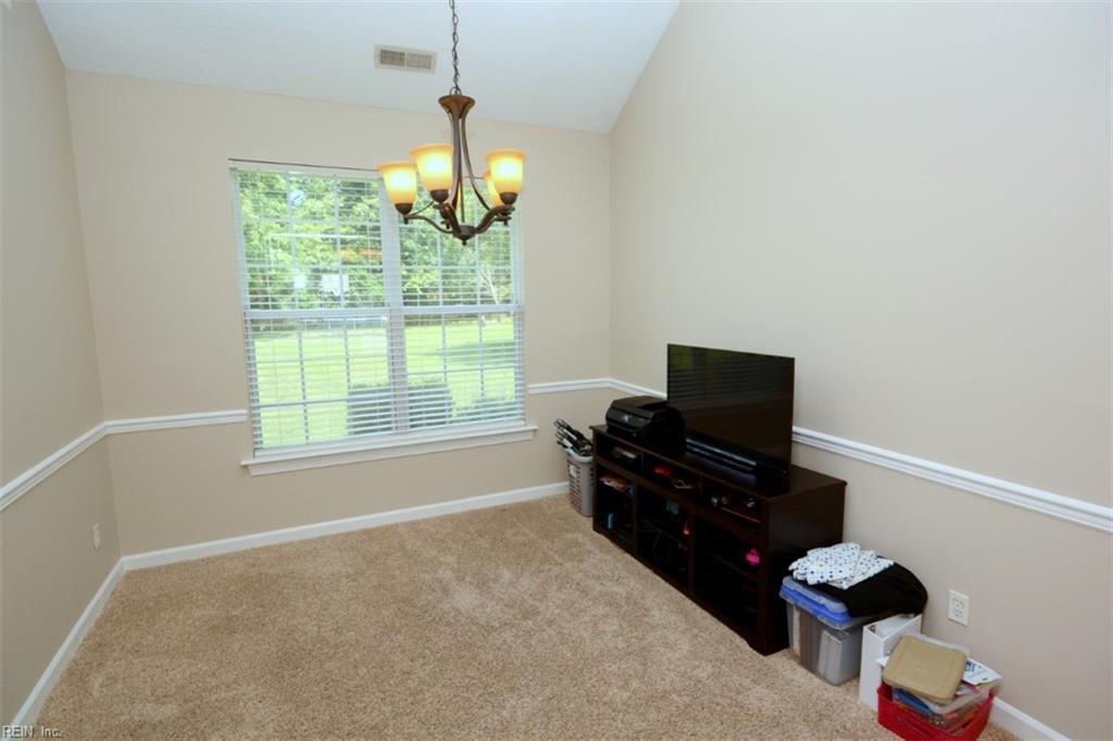315 S Monterey Dr Property Photo 21