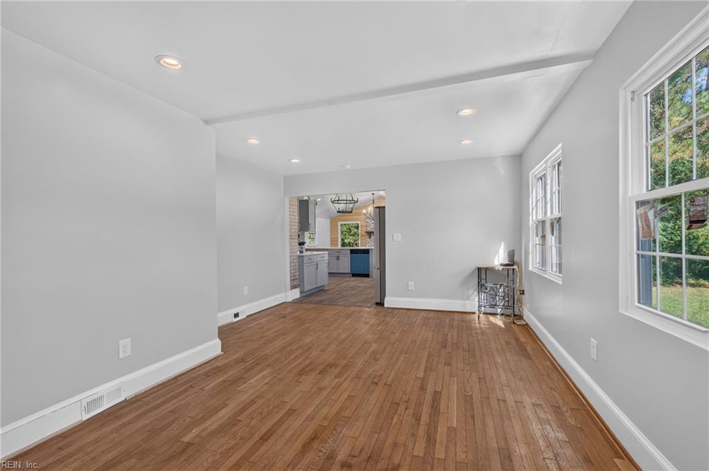 22630 Main St Property Photo 5