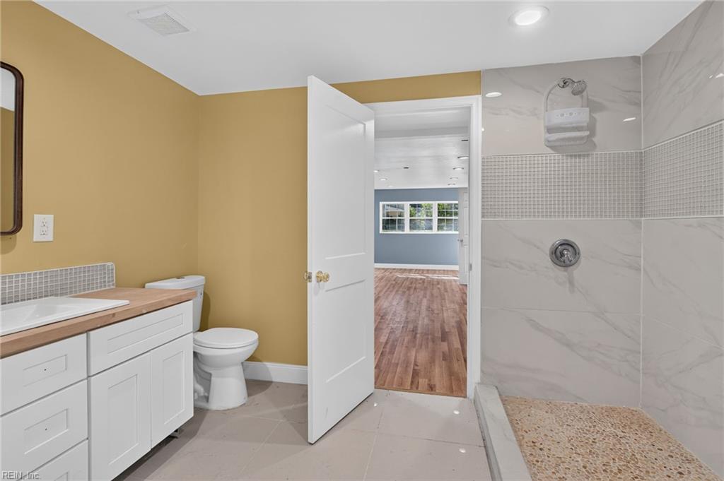 22630 Main St Property Photo 19