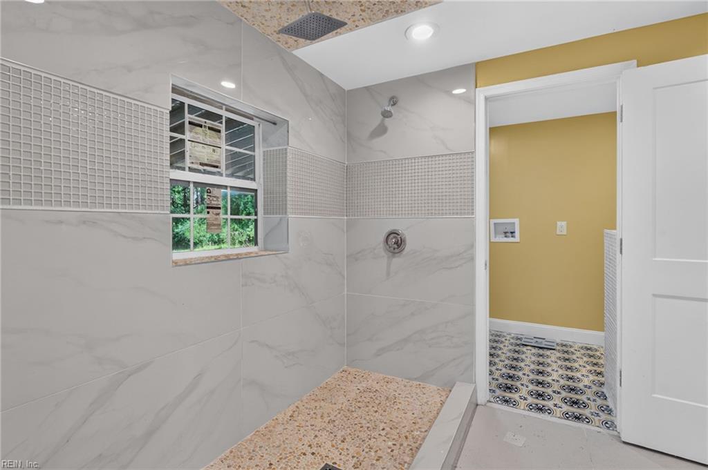 22630 Main St Property Photo 21