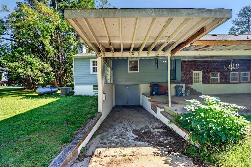 22630 Main St Property Photo 32