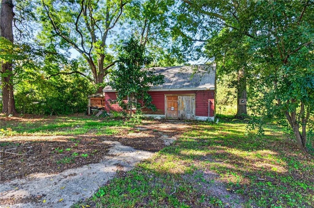22630 Main St Property Photo 36