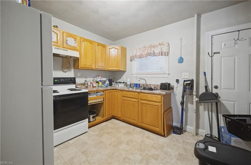3102 Vimy Ridge Avenue Property Photo 9