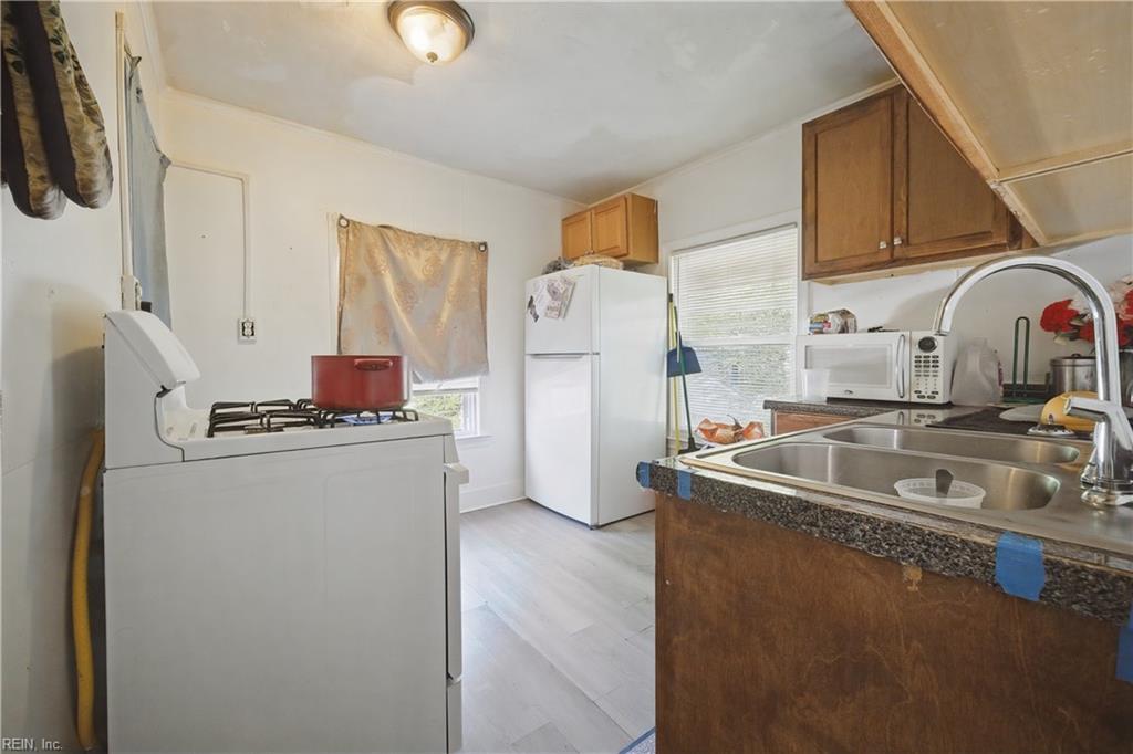 3102 Vimy Ridge Avenue Property Photo 11