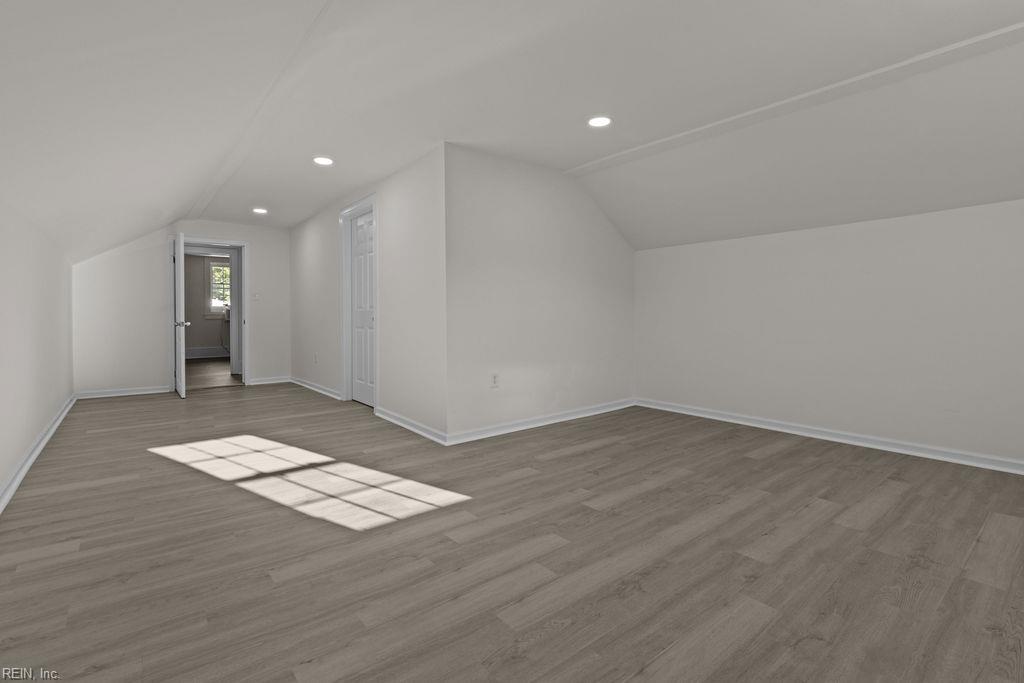 1317 Clay St Property Photo 18