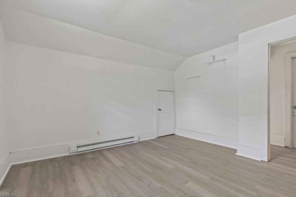 1317 Clay St Property Photo 20