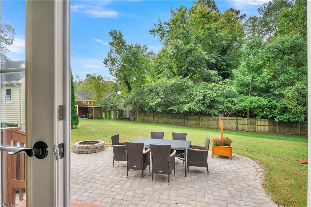 103 Pebble Beach Ln Property Photo 34