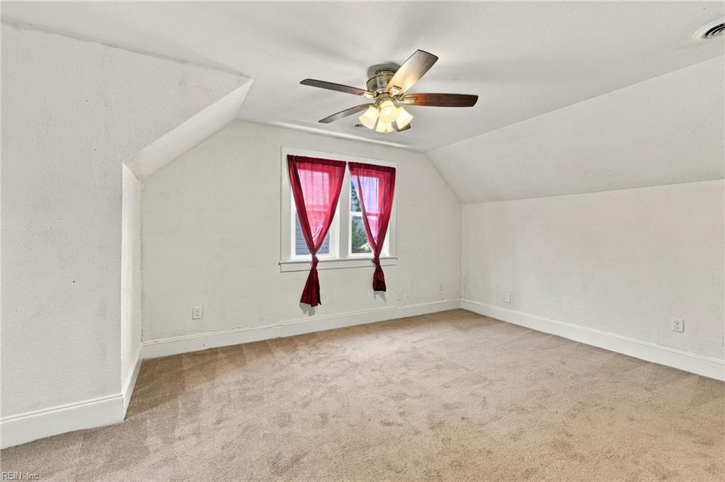 1129 Hazel Ave Property Photo 25