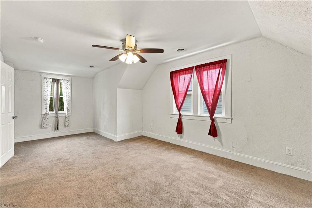 1129 Hazel Ave Property Photo 26