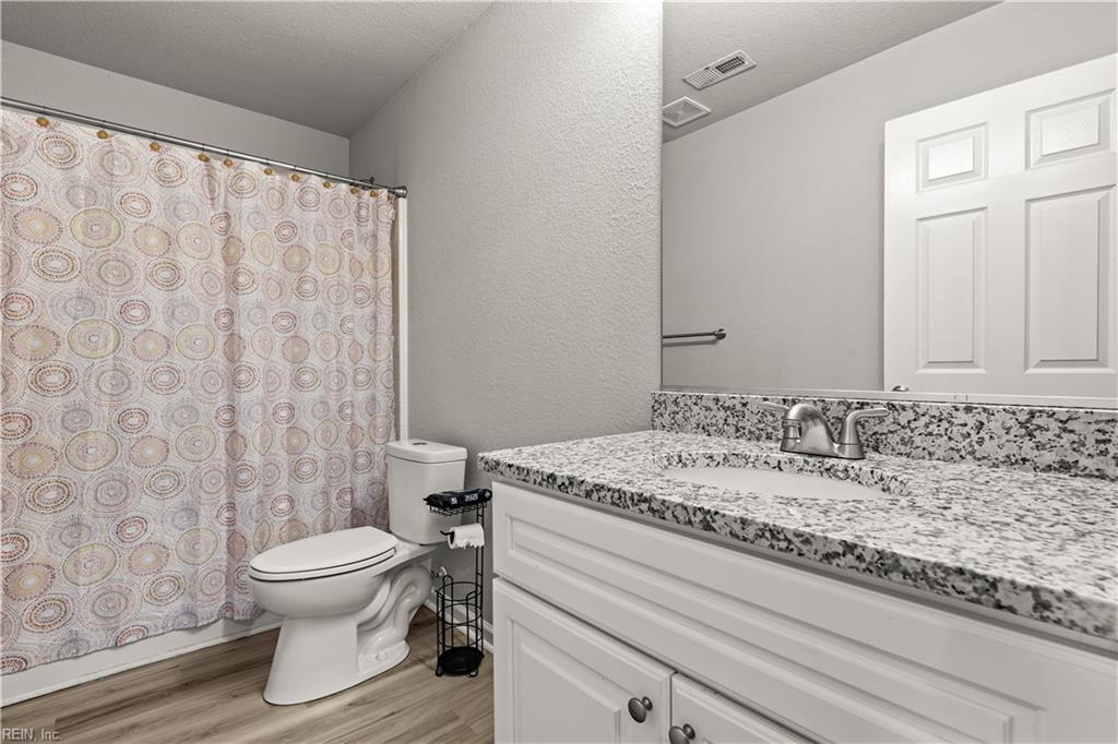 1607 Selden Ave Property Photo 20