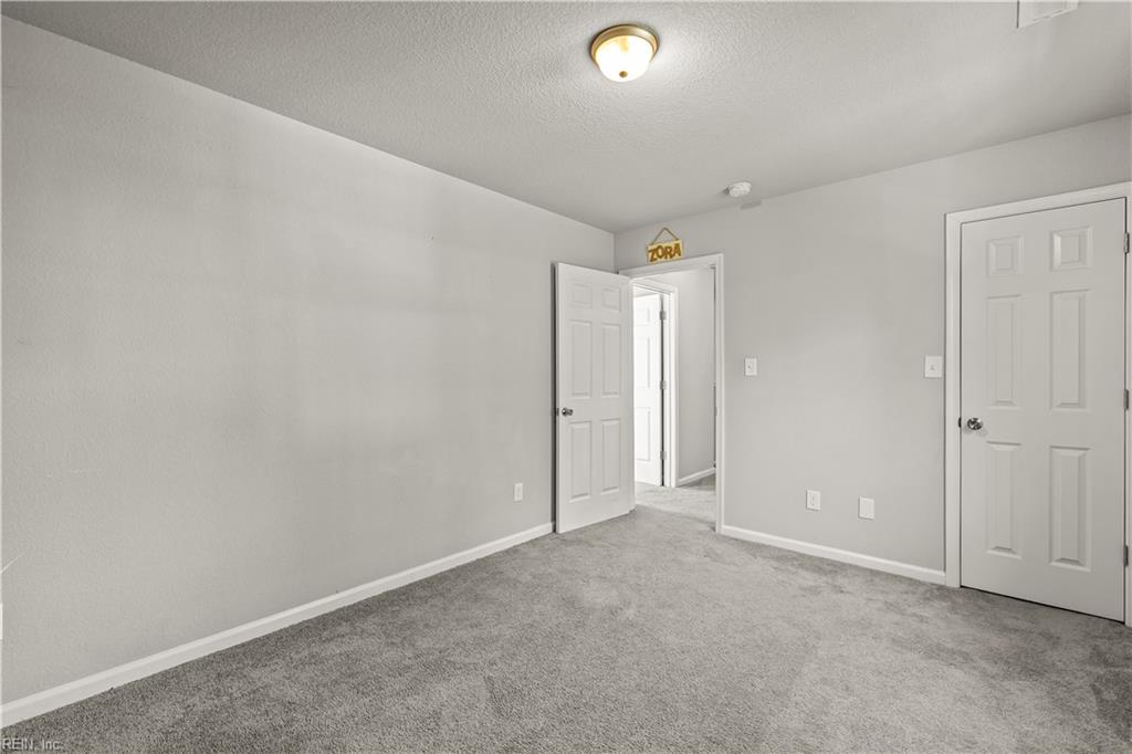1607 Selden Ave Property Photo 28