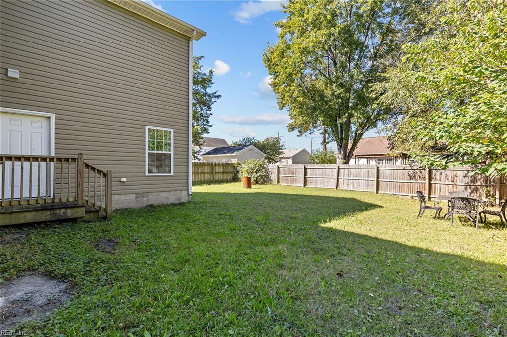 1607 Selden Ave Property Photo 31