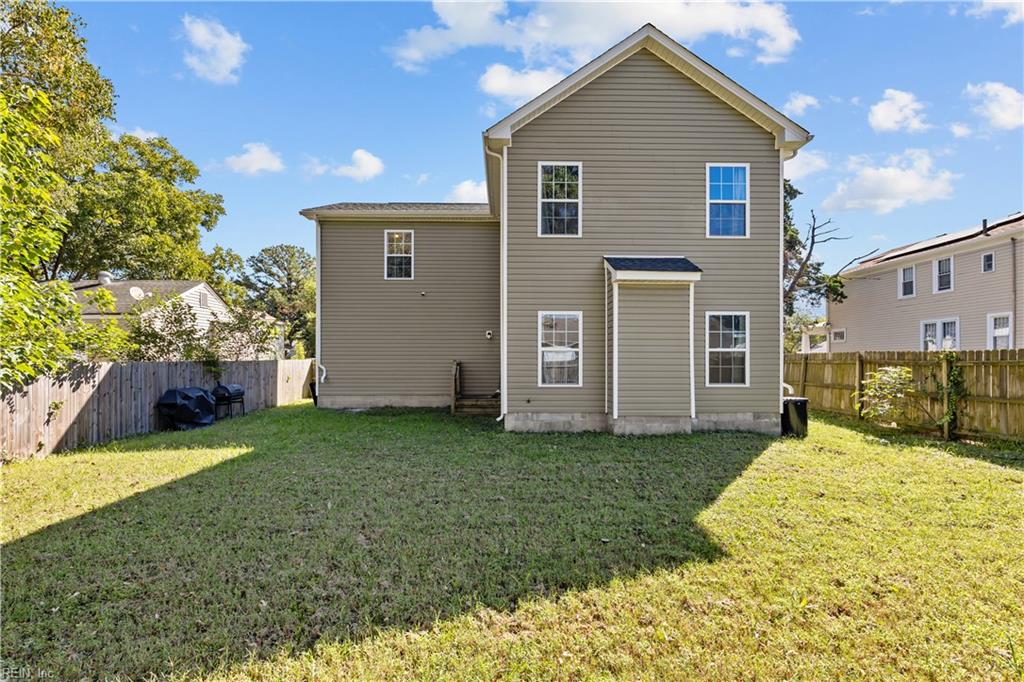 1607 Selden Ave Property Photo 33
