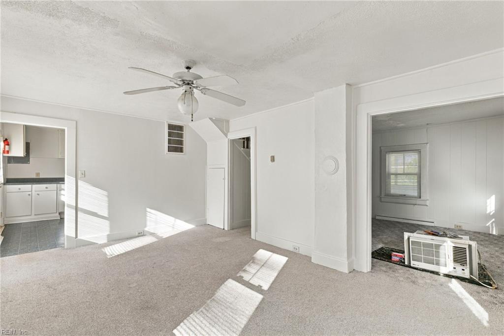 271 Kingston Ln Property Photo 8