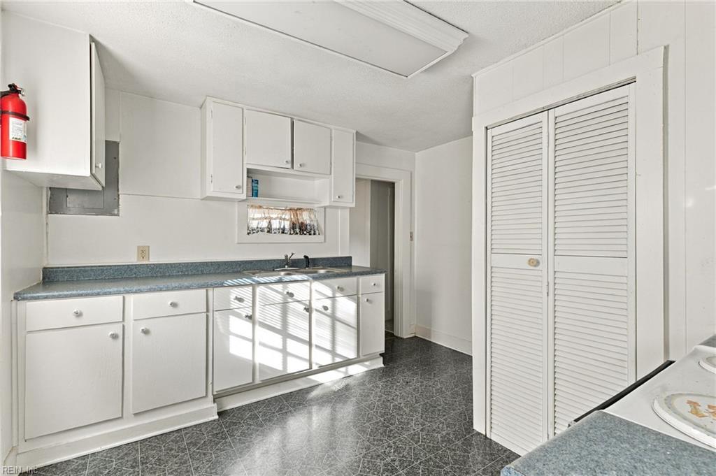 271 Kingston Ln Property Photo 11