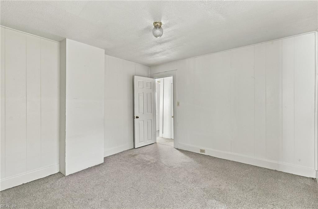 271 Kingston Ln Property Photo 13