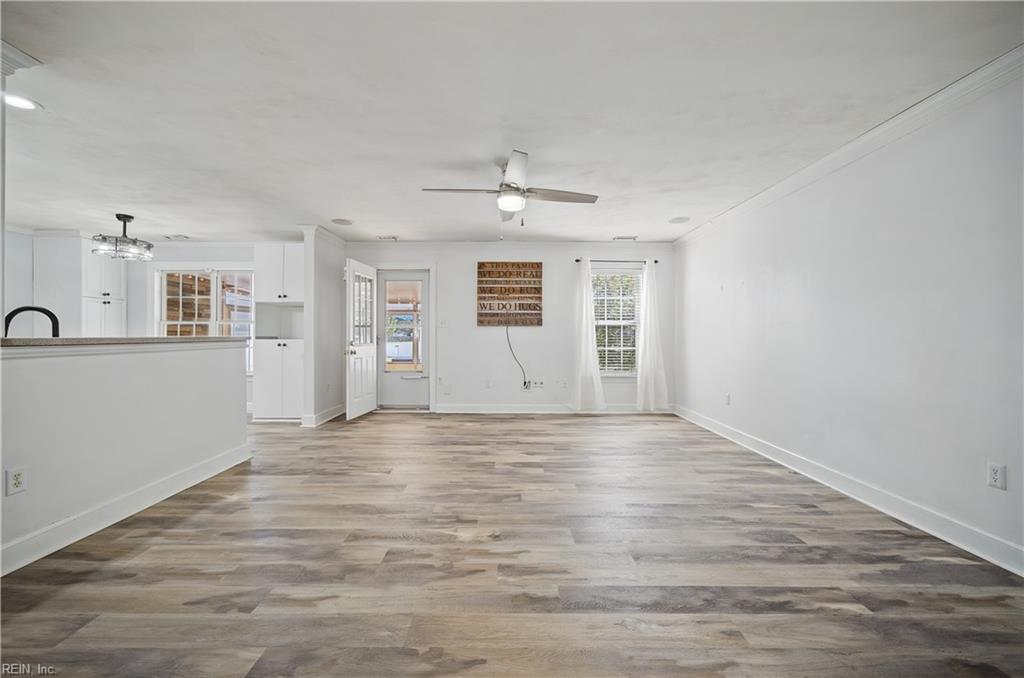 106 Elizabeth Cir Property Photo 6